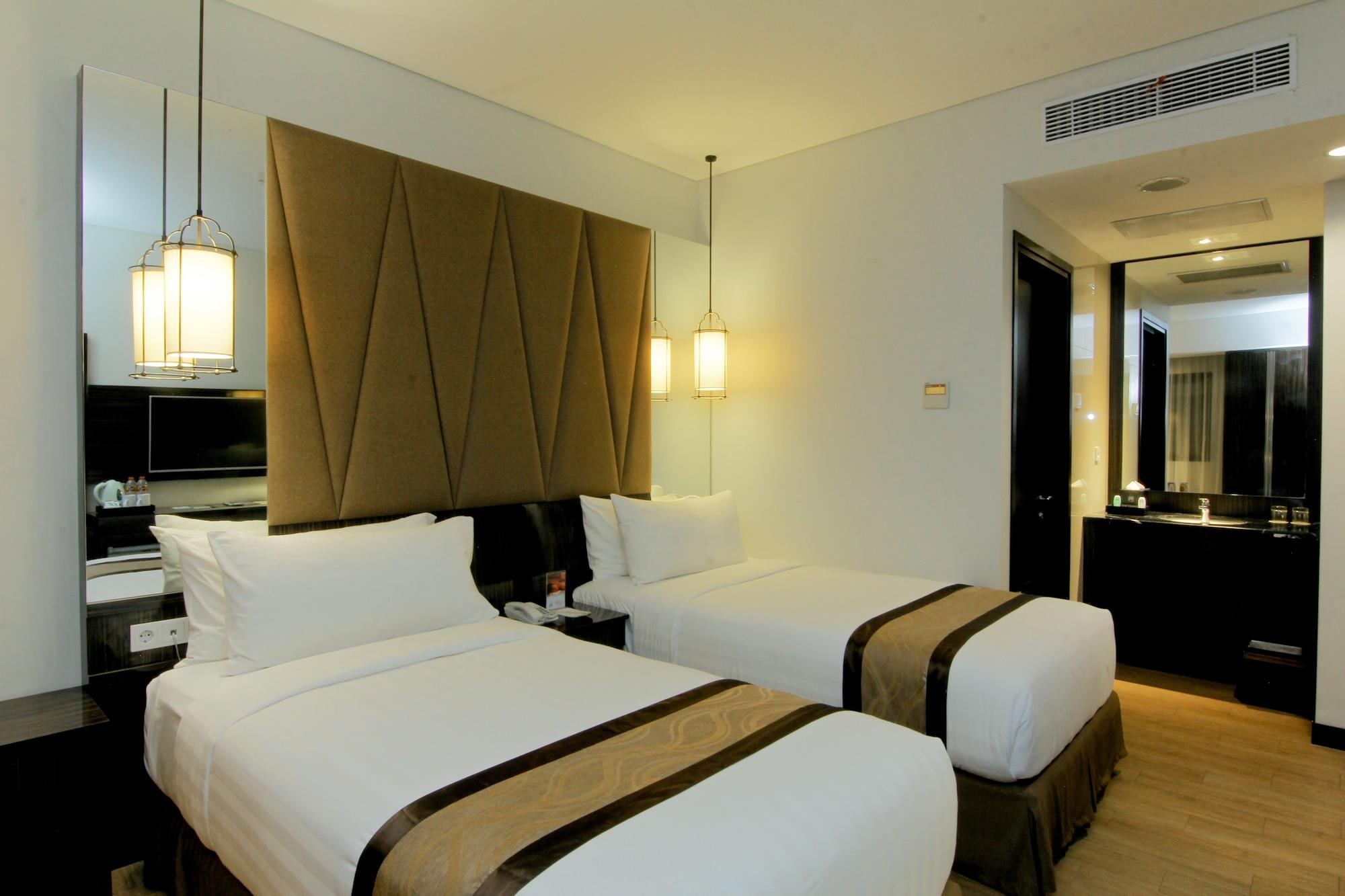 The Atrium Hotel & Resort Yogyakarta Melati Extérieur photo