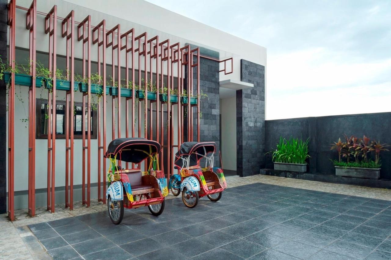 The Atrium Hotel & Resort Yogyakarta Melati Extérieur photo